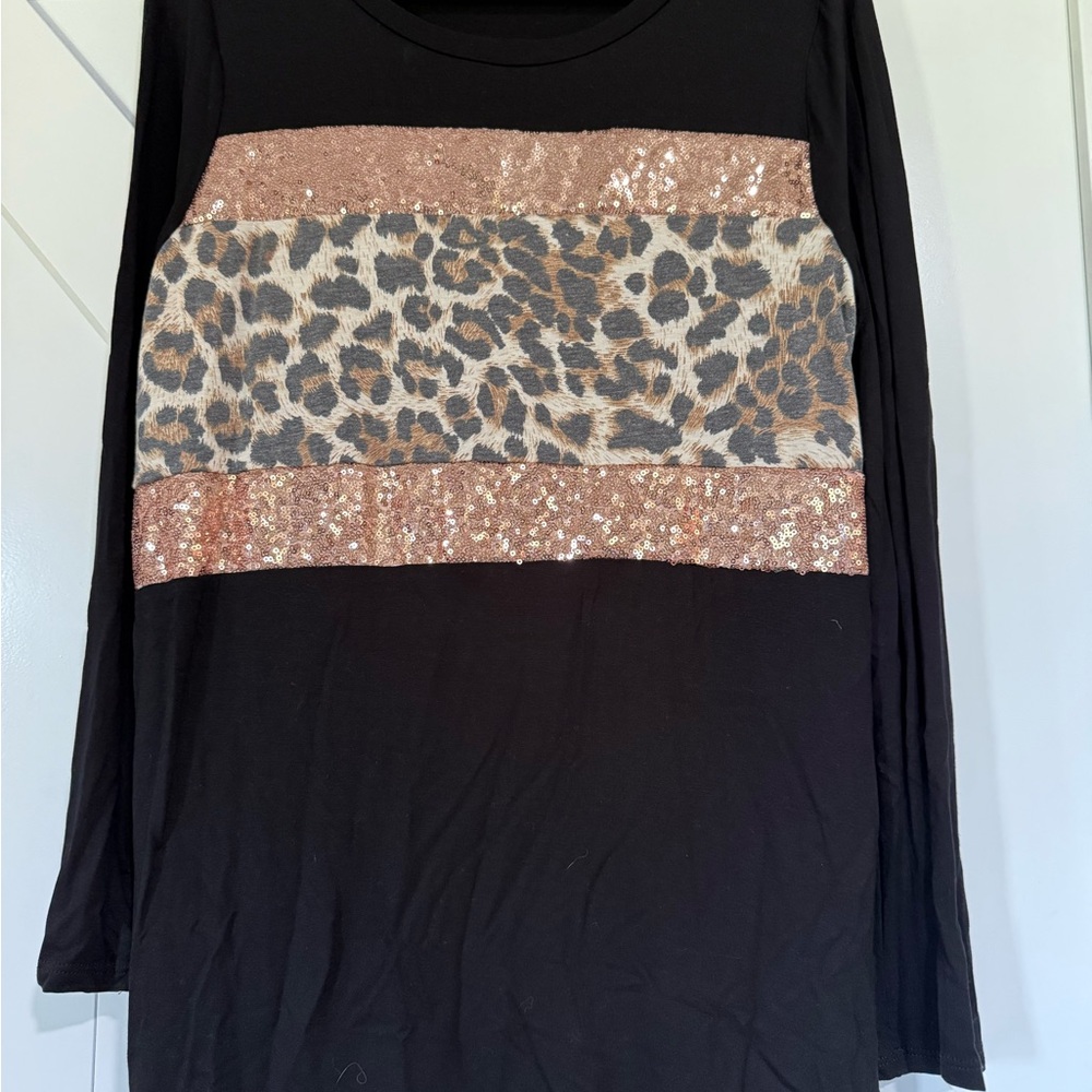 Lovely Melody Black and Leopard Long Sleeve Top